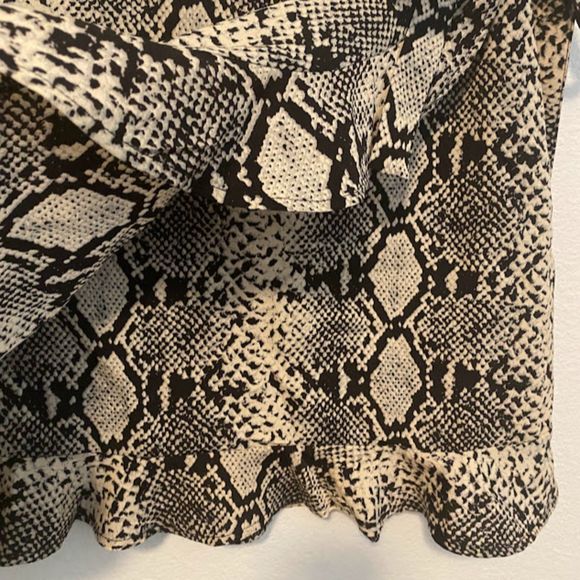 Nasty Gal Snake Print Ruffle Hem Mini Skirt 10 - Picture 7 of 7